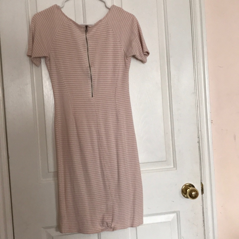 Dress - Picture 4 of 4